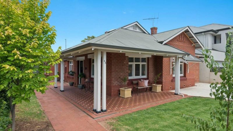 Bungalow Renovation Nets Tradie 240% Return at Auction - How A Renovation Earned A 240 Percent Return For One Tradie