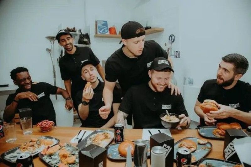 The Sidemen Expand Their Chicken Empire to Liverpool - Need To Know As New Youtuber-led Chicken Shop Set To Open In Liverpool