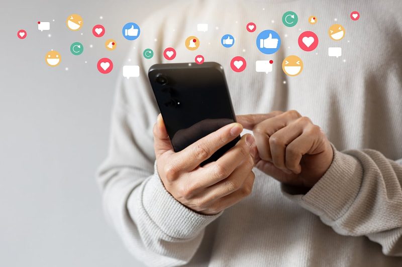 UAE Cybersecurity Alert: 40% of Users Face Privacy Breaches - Oversharing Online? 40% In UAE Fell Victim To Privacy Breaches