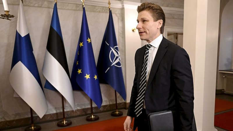 Finland's Defence Minister Warns of Russian Military Buildup - Russia Reinforcing Nuclear And Arctic Assets Near Finnish Border, Defence Minister Warns
