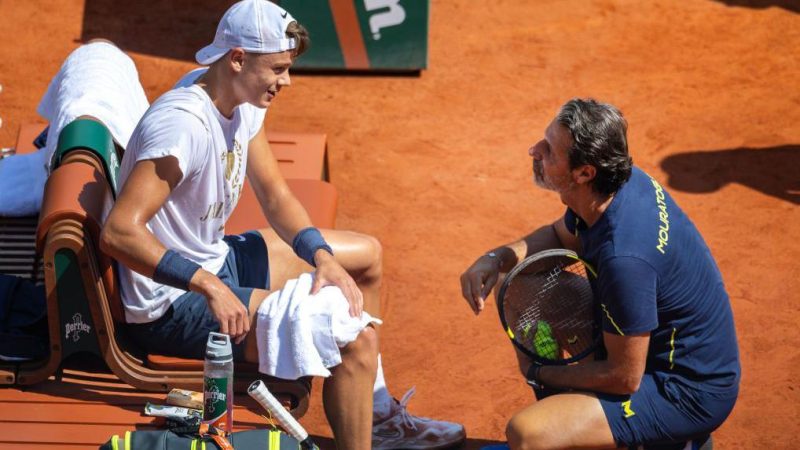 Coaching Controversy: The Stands Debate in Tennis - The Debate Around Coaching From The Stands In Tennis