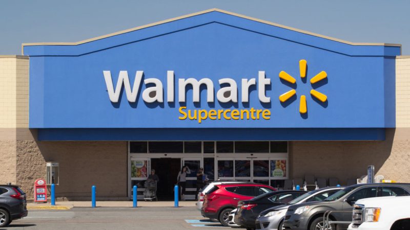 Walmart Offers Stylish Farmhouse Floor Lamp for $60 - Walmart Is Selling A 'beautiful' Farmhouse Floor Lamp For Just $60