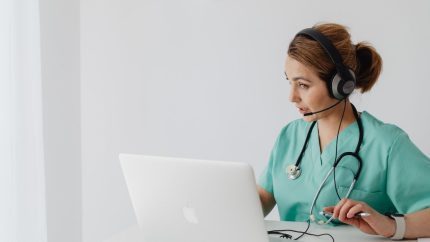 Abu Dhabi Launches 24/7 Mental Health Hotline for Residents - Abu Dhabi Launches Mental Health Support Hotline In Arabic & English
