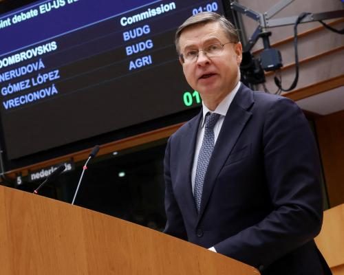 EU Leaders Discuss Urgent Response to Ukraine Crisis - EU Set To Vote On Trade Deal With The US - Europe Live