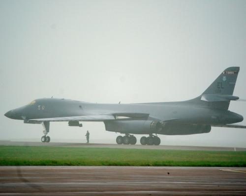 US B-1 Bomber Arrives in UK Amid Iran Strike Concerns - US Bomber Lands In UK After Warning Of Surge In Strikes On Iran