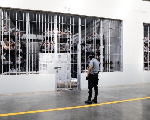 Venezuelan Men Allege Torture in El Salvador Mega-Prison - Venezuelans Deported By US Detail Fresh Claims Of Torture And Abuse At El Salvador Mega-prison