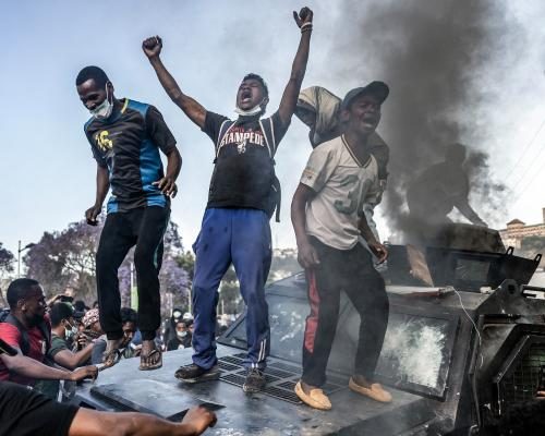 Madagascar's Gen Z Activists Arrested, Sparking Unrest - Arrests Fuel Fears Among Madagascar’s Gen Z Protesters That New Regime No Better Than One They Overthrew