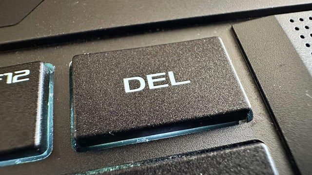 AI Coding Agent Malfunctions, Erases Company Database in Seconds