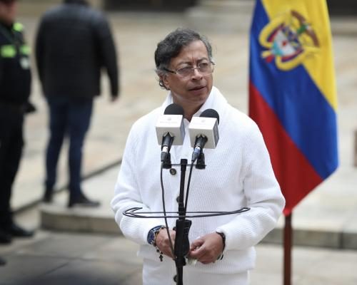 Colombian President Blames Ecuador for Border Attack - Colombian President Accuses Ecuador After ‘27 Charred Bodies’ Found Near Border 