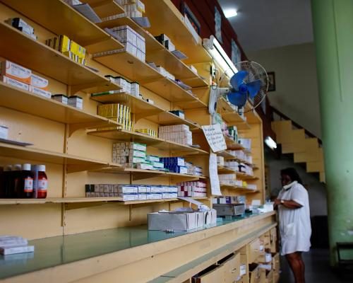 Mental Health Crisis Fuels Prescription Drug Use in Cuba - Cubans Self-medicate As Crisis Takes Toll On Mental Health: ‘There Is No Idea To Hold On To’