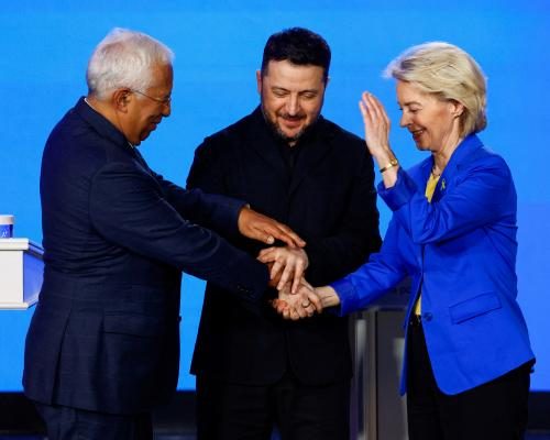 EU Finalizes €90bn Loan for Ukraine Amid New Sanctions on Russia - EU Formally Approves €90bn Ukraine Loan And 20th Sanctions Package Against Russia