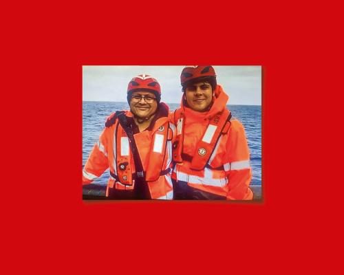 Tragic Titanic Dive Claims Lives of Father and Son - My Husband And Son Dived To See The Wreck Of The Titanic, And Never Came Back – This Is What Happened At Sea