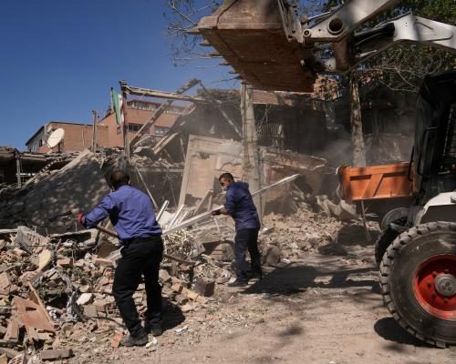 Ceasefire Proposals Emerge Amid Escalating US-Iran Tensions - Proposals For Immediate Ceasefire To Halt War Circulated To US And Iran