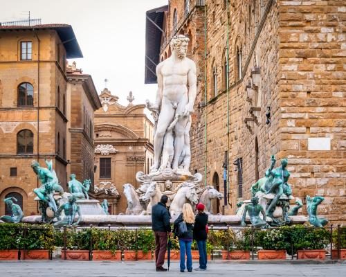 Pre-Wedding Prank Ends in Damage to Historic Fountain in Florence - Tourist Charged With Damaging Historic Florentine Fountain In Pre-wedding Prank