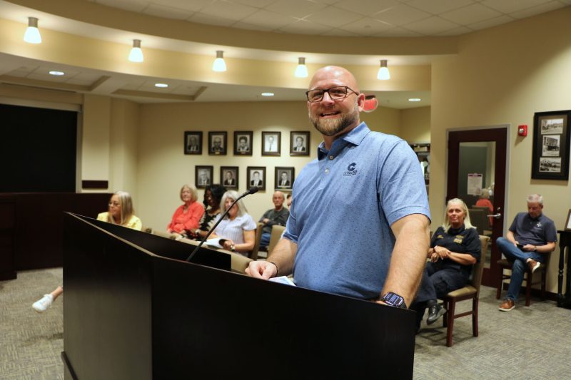 Somerset-Pulaski County Airport Board Highlights Economic Boost - Airport Board Says Local Economic Impact From LCRA Is Strong