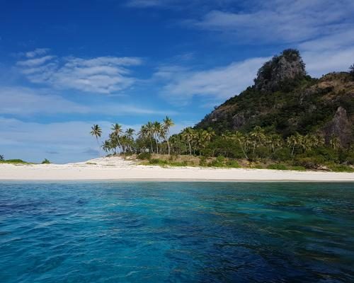 Fiji Princess Strands on Reef Near Iconic Filming Location - Cruise Ship Caught On Reef Off Tiny Fiji Island Where Cast Away Filmed