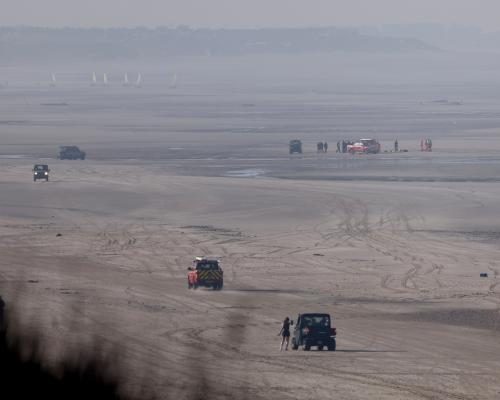Tragedy Strikes as Four Die in Channel Boat Sinking - Four People Die In Channel Small-boat Sinking