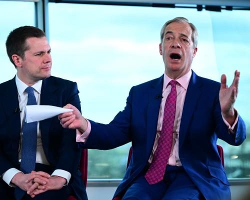 Nigel Farage Faces Voter Backlash Linked to Trump Ties - Nigel Farage’s Biggest Problem? Donald Trump