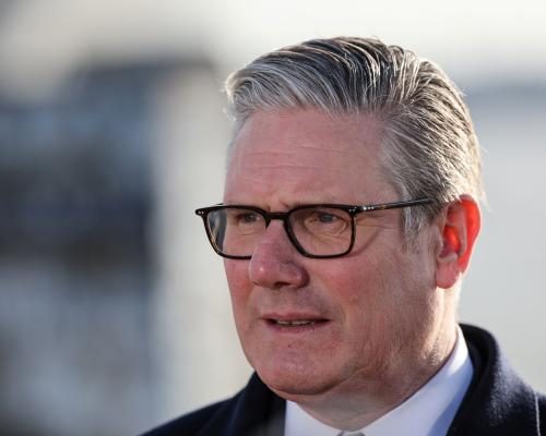 Starmer Vows to Regulate Social Media Amid Government Defeats - Starmer Promises To Tackle ‘addictive’ Social Media Platforms After Peers Inflict Fresh Defeat On Government – UK Politics Live