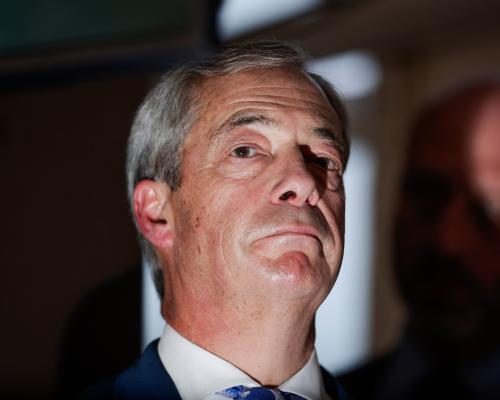 Nigel Farage's Chagos Islands Stunt Tied to Major Donor - Private Jet Used For Nigel Farage Chagos Stunt Linked To Reform Mega-donor