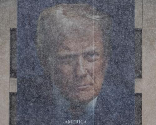 US Democracy Faces Unprecedented Threat of Autocracy - ‘Trump Is Aiming For Dictatorship’. That’s The Verdict Of The World’s Most Credible Democracy Watchdog 