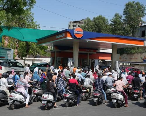 Global Fuel Crisis Hits Hard: Stories from Around the World - ‘We Consider Every Mile We Drive’: How Fuel Shortages Are Affecting Readers Worldwide