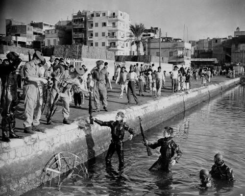 Trump's Iran Standoff: A Crisis or Just a Passing Storm? - Is Iran Trump’s Suez Crisis, Or Just A Passing Thunderstorm?