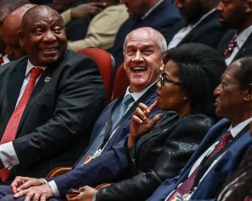 South Africa Appoints Roelf Meyer as New US Ambassador - South Africa Names Apartheid-era Negotiator As Ambassador To US