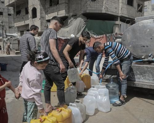 Gaza's Clean Water Crisis Deepens Amid Ongoing Attacks - Deadly Israeli Attacks Worsen Gaza’s Water Shortage Crisis