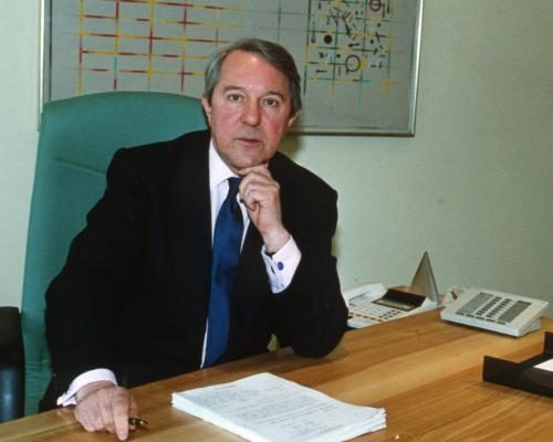 Sir Hayden Phillips: A Legacy of Public Service and Diplomacy